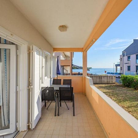 Lucrezia House With Apartments Lovrecica  Bagian luar foto